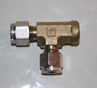 4frt2n-s Parker Tube Fnpt Steel Branch Elbow Tee