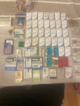 Wgmedium25 Dentsply Large Lot Of Dental Endodontic Root Canal Files Gutta Percha