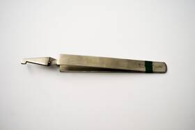 106-6184 Henry Schein Bracket Forceps Anterior Used
