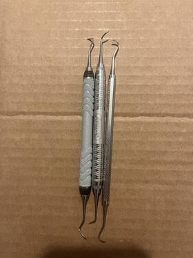 Scnev12 Hu-friedy Sh6/7 Three Used Curettes 204 Hygiene Perio Cleaning