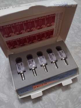 605332 Ivoclar Vivadent Ips Emax Cad Cerec Lt B1 / C14 5 Blocks #605332 New Open Box