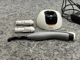 667092bu Ivoclar Vivadent Bluephase Powercure Curing Light Base 2 Batteries 100-240v