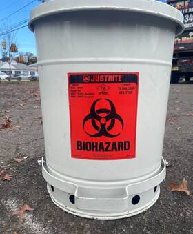 05930 Justright Justrite Steel 10 Gallon Biohazard Waste Can Foot-operated Cover 18 Inch X 14 Rust