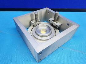 6565624325 Lufkin Micromanipulator 20 X 20cm Adjustment Chamber And Mount
