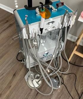 Sk-3001 Skysea Portable Dental Unit Equipment Multiple Handpieces Foot Pedal