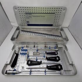 7111-0310 Smith & Nephew And 6.5mm Cannulated Screw Implant Tray