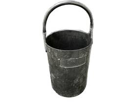 56608-980 Vwr 2.5-4l 7.5 Inch Dia Black Bottle Tote Safety Carriers 1/pk