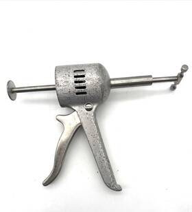 5069-06 Zimmer Boomer Cement Injection Gun
