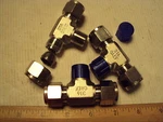 8-8-6 Sbz-ss Parker Cpi 1/2" Tube X 3/8"MNPT Male Branch Tee Fitting 316 New. Fixed Price $30.00.