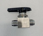 Swagelok SS-44VCR8-1466 Valve. Fixed Price $50.00.