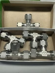 5 Hoke Gyrolok Union 8TTT316 Tee Fittings 1/2 Tubing Swagelok Ref SS-810-3. Fixed Price $110.00.