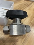 New Swagelok Ball Valve 3/4 Tubing Connection Stainless Steel 2500 Psi. Fixed Price $95.00.