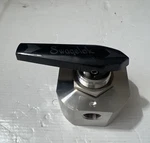 Swagelok SS-45ZF8-ND Stainless Steel 1-PIECE 40 Series 5-WAY Ball Valve.. Fixed Price $449.00.