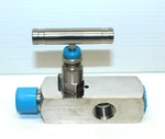 New Apache Smp 1/2M 1/2F 6,000 Psi Stainless Needle Valve Delrin SS316. Fixed Price $49.99.