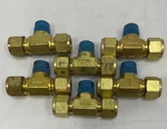 Swagelok B-810-3-8TTM Branch Tee Lot Of 476. Fixed Price $10.00.