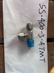Swagelok SS-400-3-4TMT 1/4 Stainless Steel Compression By Male Threaded. Fixed Price $22.40.