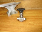 Whitey SS-1RM4-F4 *used* Stainless Steel Needle Valve Swagelok 1/4" Npt. Fixed Price $32.75.