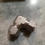 Swagelok 316 Stainless 90 Elbow Union 5/8" Tube To SS-1010-9. Fixed Price $35.00.