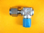 Swagelok SS-500-2-4 90 Male Tube Elbow, 5/16" X 1/4" Mnpt. Fixed Price $9.00.