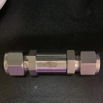 Swagelok Spring Check Valve SS-8C-1 Stainless Steel 1/2IN 1PSI Water Oil Air. Fixed Price $65.00.