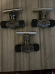 Lot Of 3 New Parker 8Z-V8LN-SS Stainless Valves.. Fixed Price $90.00.