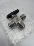 Swagelok SS-42GXS4 Stainless Steel 1/4 3-WAY Ball Valve. Fixed Price $95.99.