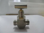 Ham-let H300USSLR1/2M35.1 1/2" Tube Needle Valve 316SS 5000PSIG 70F. Fixed Price $65.00.