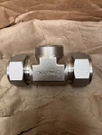New Swagelok SS-1610-3-TTF Female Branch Tee 1" Tube X Od 1/2" Fnpt. Fixed Price $140.00.