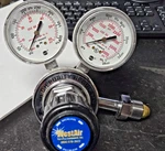 Victor HPT270/40/590 Two Stage High Purity Regulator Cga For Air Very Clean. Fixed Price $127.00.