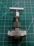 Parker 4F-U6LR-G-SS Stainless Union Bonnet Needle Valve Female 1/4 Npt. Fixed Price $75.00.