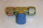 Parker Ref # S-810-3-8TTM Steel Male Branch 1/2" Od Tube Npt Nnb. Fixed Price $17.99.