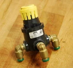 Parker 14R013FC Air Regulator - Used. Fixed Price $13.29.