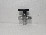 Parker 4F-B6XS2-SSP Hydraulic Valve 21PK , New. Fixed Price $149.00.