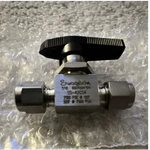 Swagelok SS-42CS4 316 Manual Ball Valve 1/4 In Npt Gas/water 2500 Psi. Fixed Price $200.00.