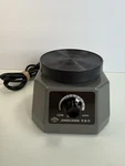 4" Round Dental Lab Oscillator Variable Speed Shaker Mixing Plaster Vibrator. Fixed Price $29.95.