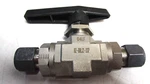 Parker Ball Valve 8Z-B8LJ2-SSP 1/2" Inline Tubing 316 Stainless. Fixed Price $99.99.