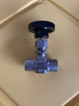 Swagelok SS-1RF2 Manual Stainless Needle Valve 5000PSI 1/8IN Npt. Fixed Price $175.00.
