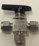 Whitey Swagelok SS-42XS4 1/4" 3-WAY Ball Valve 2500 Psi Stainless Steel. Fixed Price $65.00.