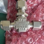 Swagelok SS-1VS4 316 Stainless Steel Needle Valve 1/4. Fixed Price $75.00.