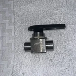 Swagelok SS-45F8 2500 Psig 10.3MM Ball Valve (316 Ss) 618490001). Fixed Price $195.00.