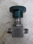 Swagelok 316 Stainless Steel High Purity Valve SS-4HS Tube. Fixed Price $99.99.