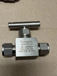 Swagelok SS-26VS8 0.5 Tube Needle Valve 6K Psi (new). Fixed Price $125.00.