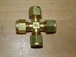 New Brass Swagelok Tube Fitting Union Cross, 3/8" Od B-600-4. Fixed Price $7.00.