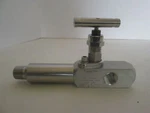 Swagelok, SS-6PNBGM8L-F8-G, Bonnet Gauge Needle Valve, Used. Fixed Price $25.00.