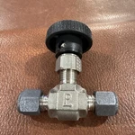 Parker Cpi 4Z-V4LN-SS Needle Valve 1/4 Inch Tube 316 5000 Psi. Fixed Price $49.99.