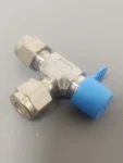 Parker 4MRT4N-316 Npt Male Run Tee, Same As SS-400-3-4TMT Swagelok 1/4 Tube. Fixed Price $25.00.