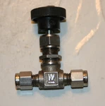 1/8" Tube 316SS Integral Bonnet Needle Vale Whitey SS-OVS2. Fixed Price $12.80.