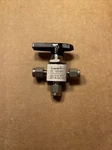 Swagelok SS-41XS2 Switching Valve 2500PSI 3-WAY. Fixed Price $199.00.