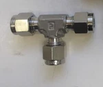 Parker P/n: 4ET4-316 Alok Fitting Stainless Steel 1/4" Brand New. Fixed Price $41.00.
